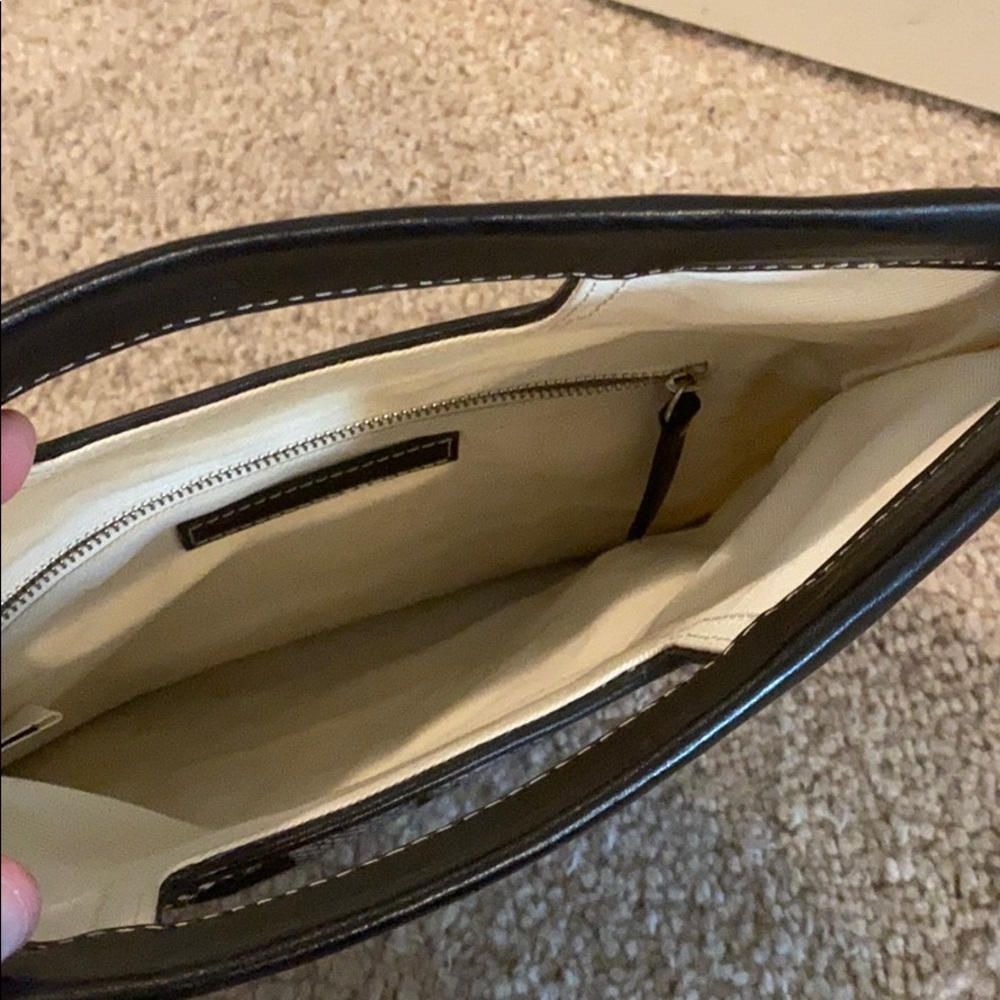 Banana Republic purse - Picture 4 of 4